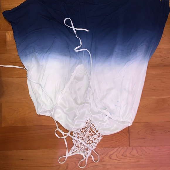 BLUE AND WHITE HALTER DRESS - Picture 3 of 6